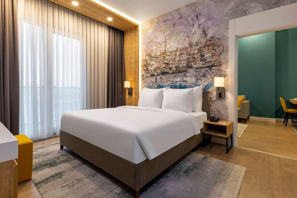 Days Inn & Suites By Wyndham Esenyurt Стамбул Номер фото